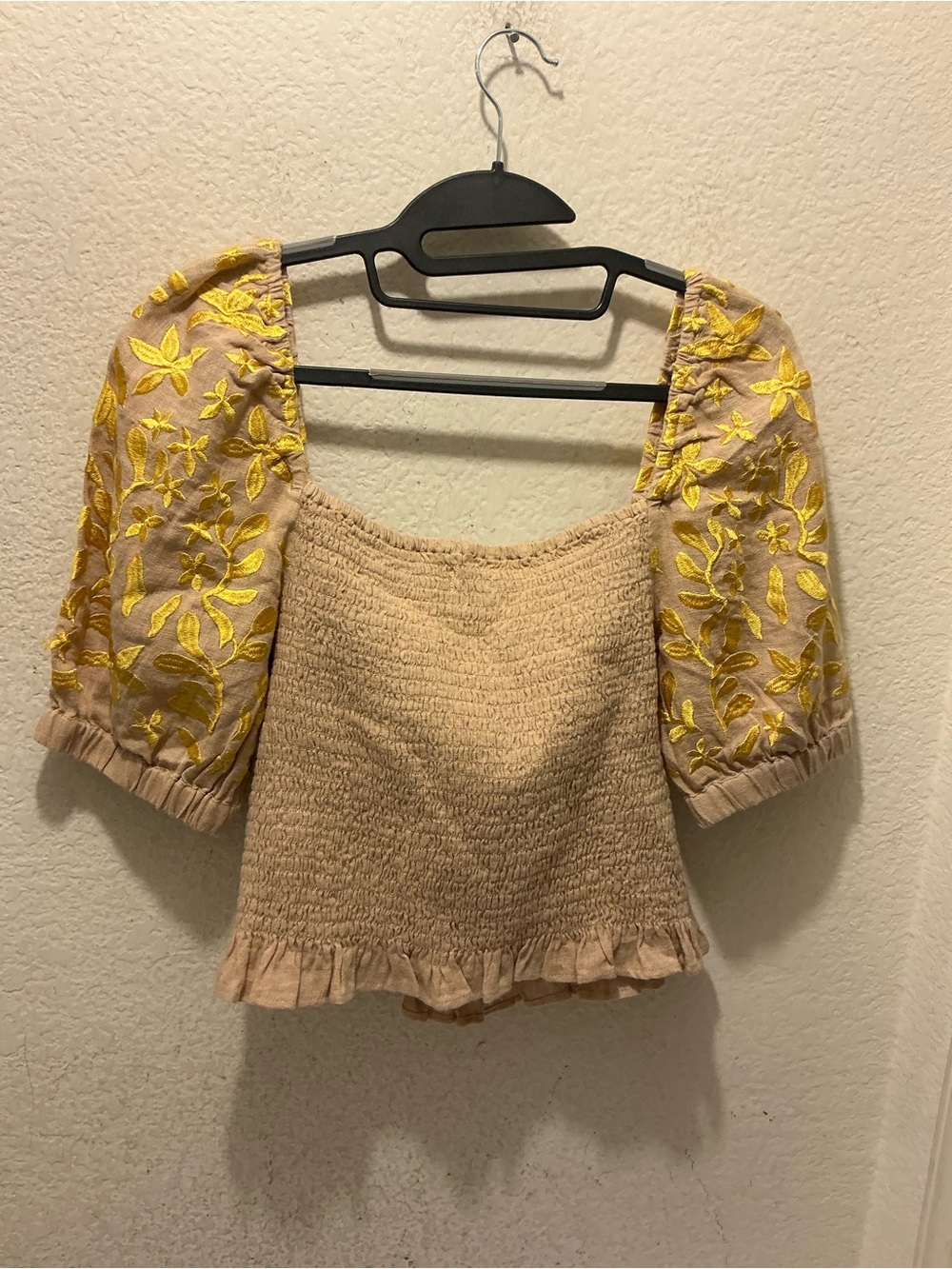 NWT voyageur by Mersea Smocked Crop Top Yellow Embroidered Puff Sleeves - Picture 5 of 5